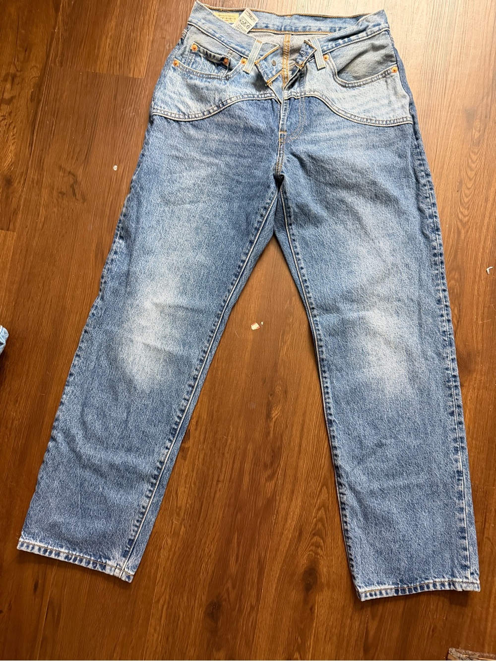 Classic women’s Levi’s Light Blue Denim Jeans